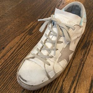 Golden goose superstar size 39